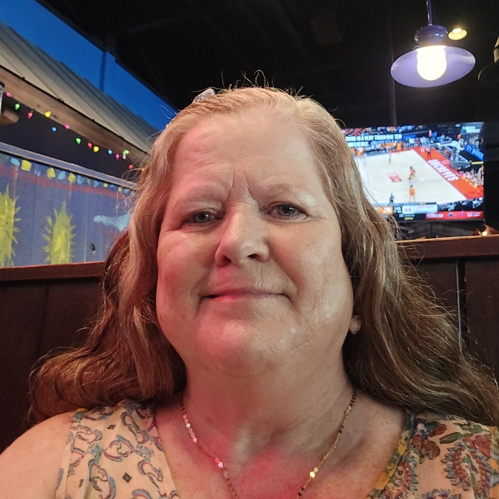 Meet your Posher, Pamela